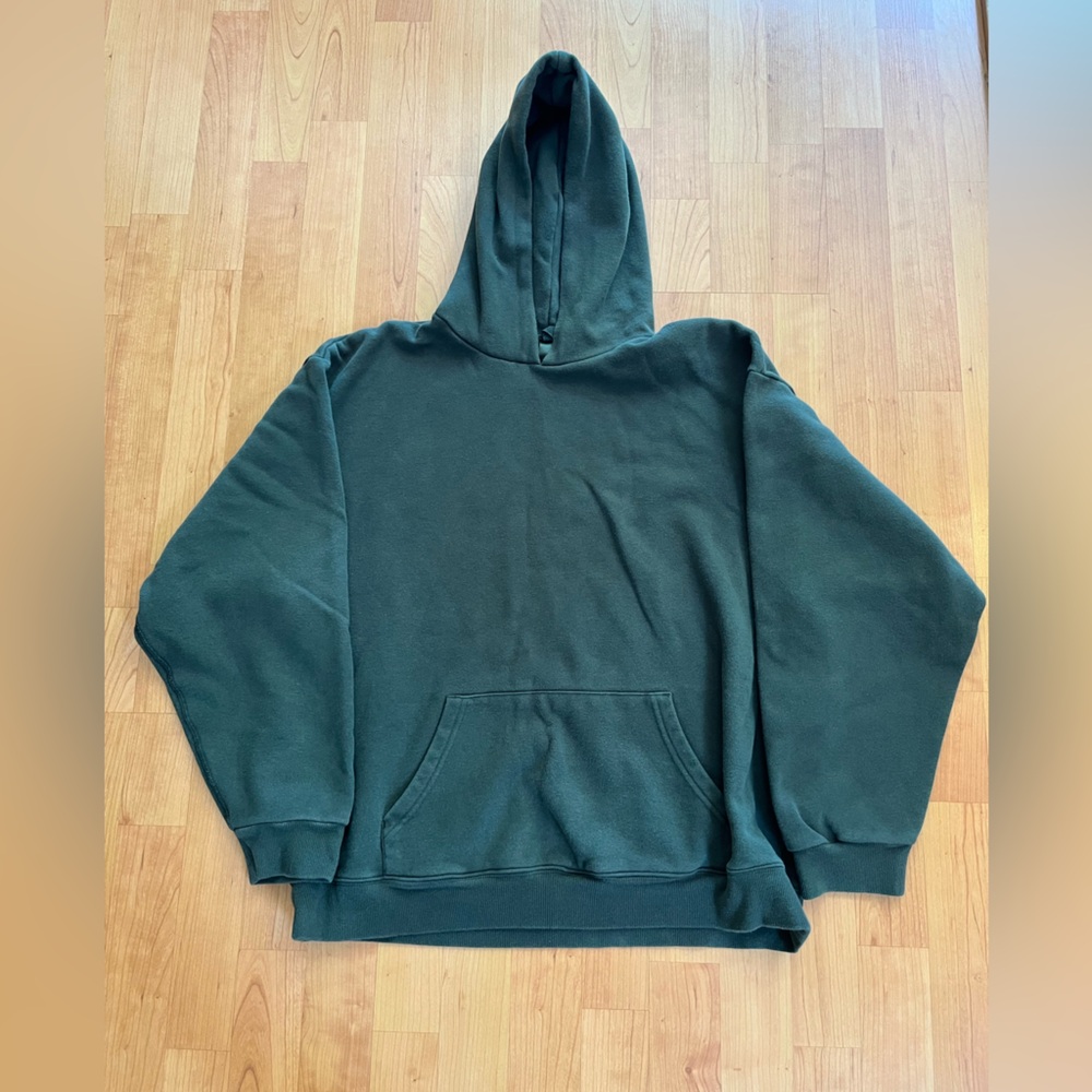 Skims Hoodie and sweatpants set - Picture 2 of 8